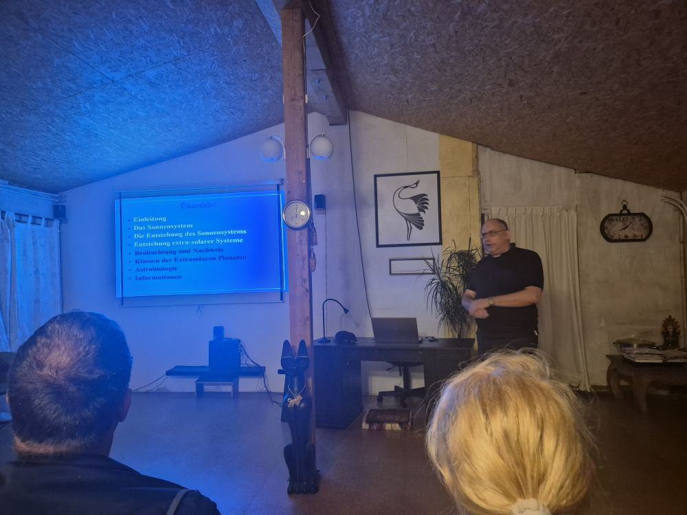 20250920_200928_resized