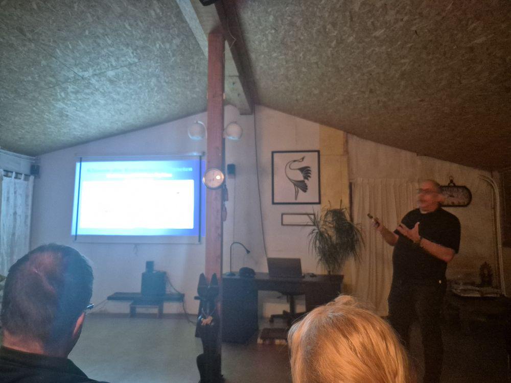 20250920_205141_resized