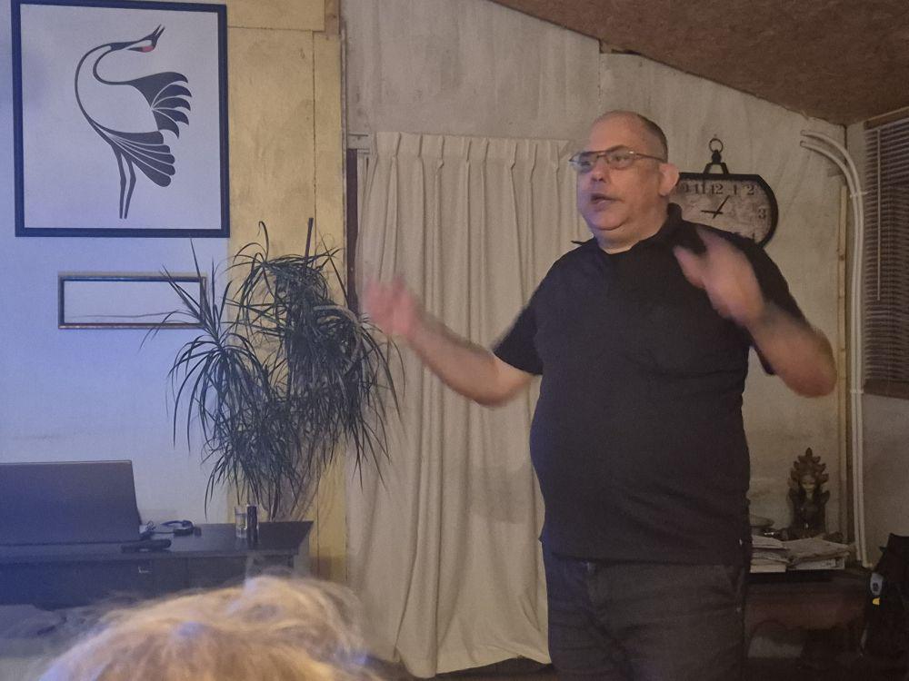 20250920_210743_resized