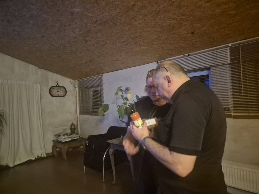 20250920_214321_resized